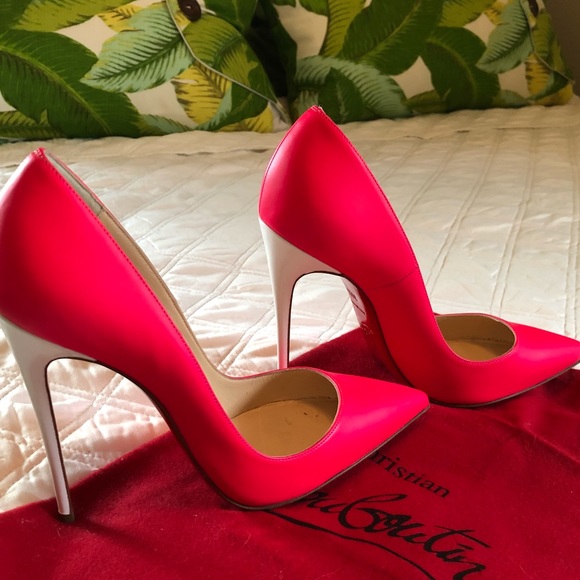 Christian Louboutin So Kate’s - Picture 2 of 4